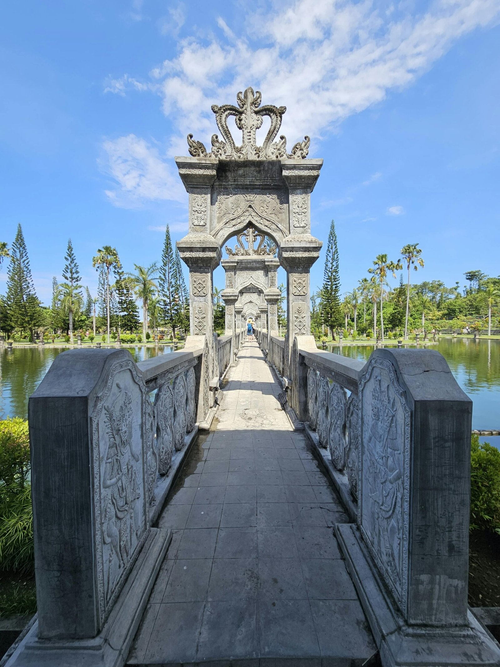 Read more about the article Paket Lempuyang Tour